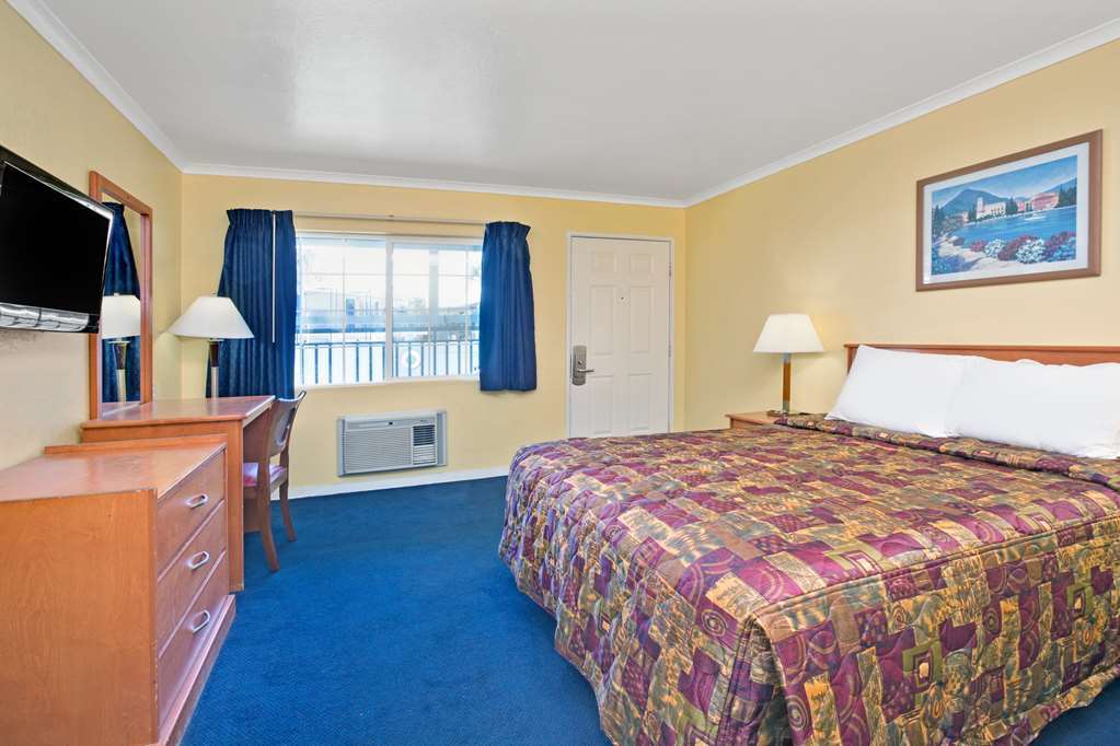 Knights Inn Santa Cruz Zimmer foto